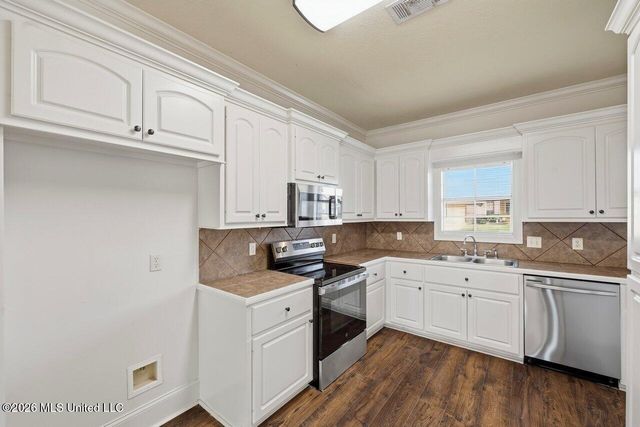 115 Harvey Circle, Canton, MS 39046