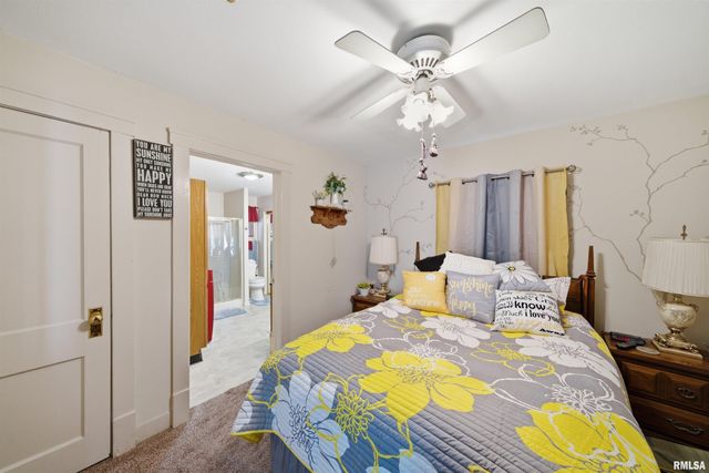 4222 N GALENA Road, Peoria, IL 61614