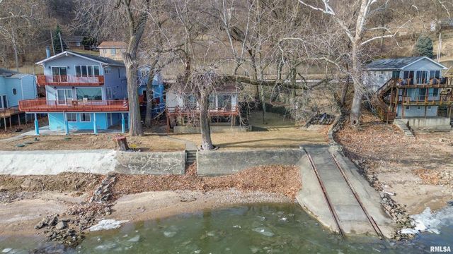 4222 N GALENA Road, Peoria, IL 61614