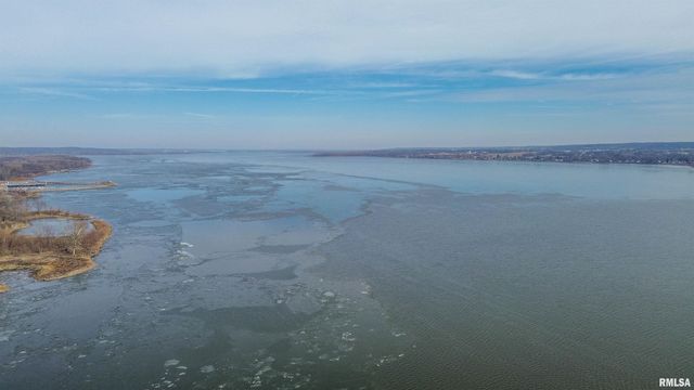 4222 N GALENA Road, Peoria, IL 61614