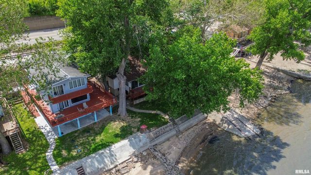 4222 N GALENA Road, Peoria, IL 61614