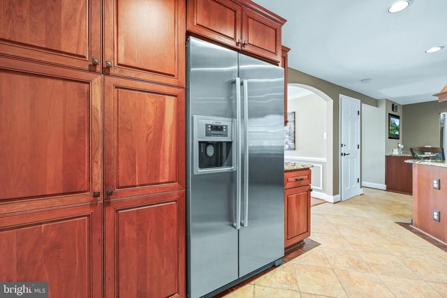 8410 TERRA WOODS DR, Springfield, VA 22153