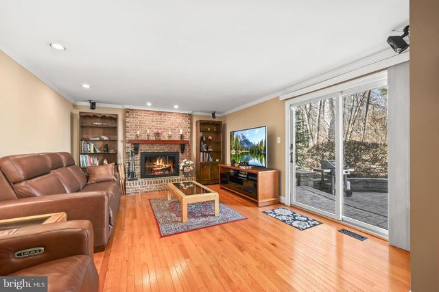 8410 TERRA WOODS DR, Springfield, VA 22153