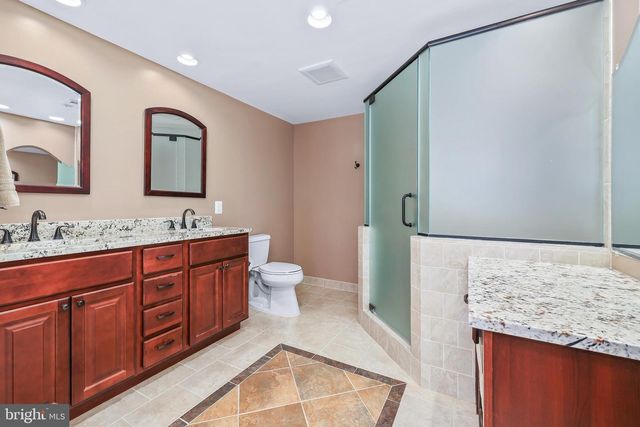 8410 TERRA WOODS DR, Springfield, VA 22153