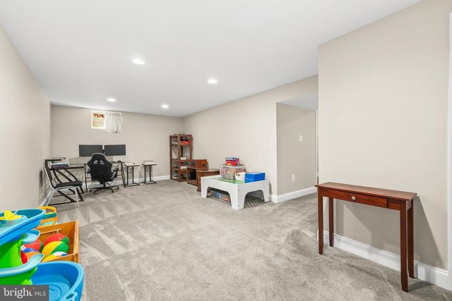 8410 TERRA WOODS DR, Springfield, VA 22153