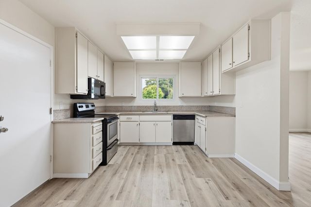 5220 Kiernan Ave, Salida, CA 95368