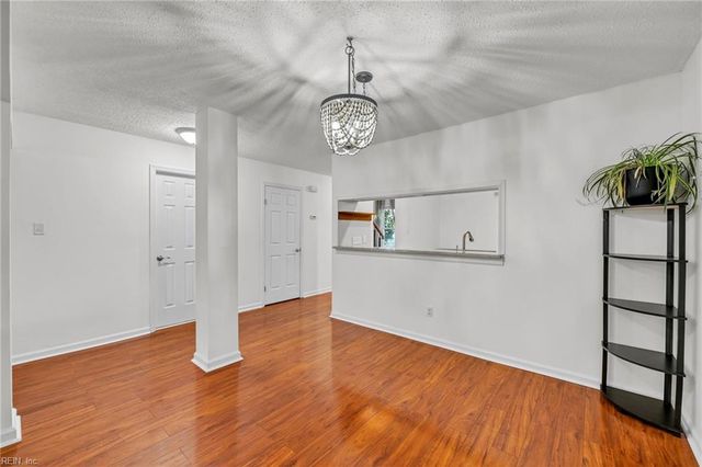 822 Quesnel DR, Virginia Beach, VA 23454