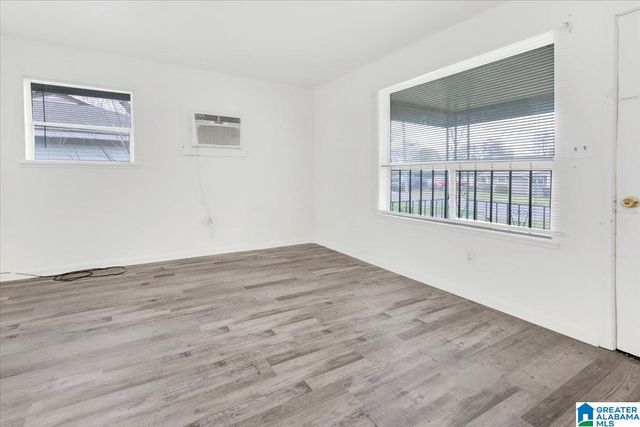 121 11TH AVENUE SW, Birmingham, AL 35211