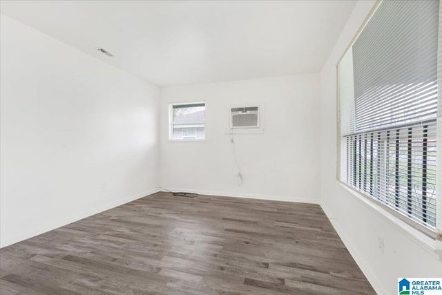 121 11TH AVENUE SW, Birmingham, AL 35211