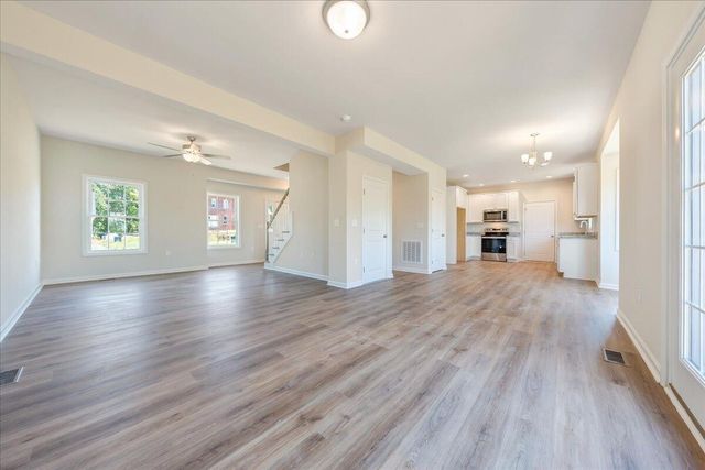 4999 Warrior DR, Salem, VA 24153