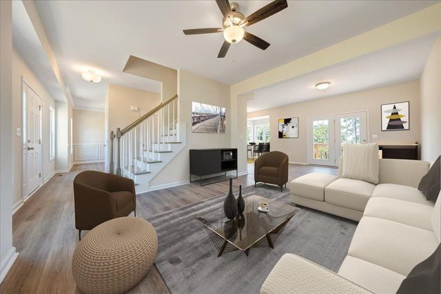 4999 Warrior DR, Salem, VA 24153