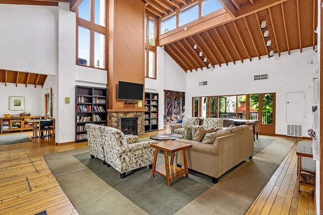 6211 Summertime Lane, Culver City, CA 90230