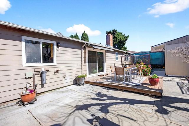 1572 Amesbury Way, San Jose, CA 95127