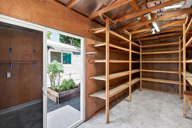 1572 Amesbury Way, San Jose, CA 95127