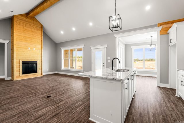 223 Michelle Dr, Beebe, AR 72012