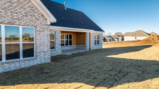 223 Michelle Dr, Beebe, AR 72012