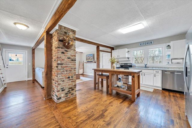 5195 Franklin ST, Rocky Mount, VA 24151