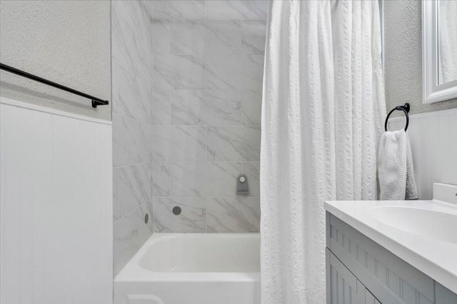 5195 Franklin ST, Rocky Mount, VA 24151