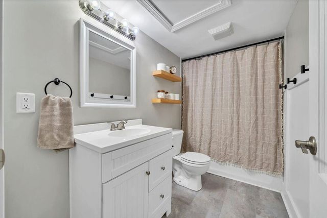 5195 Franklin ST, Rocky Mount, VA 24151