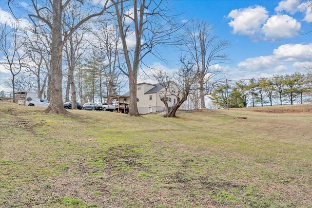 5195 Franklin ST, Rocky Mount, VA 24151