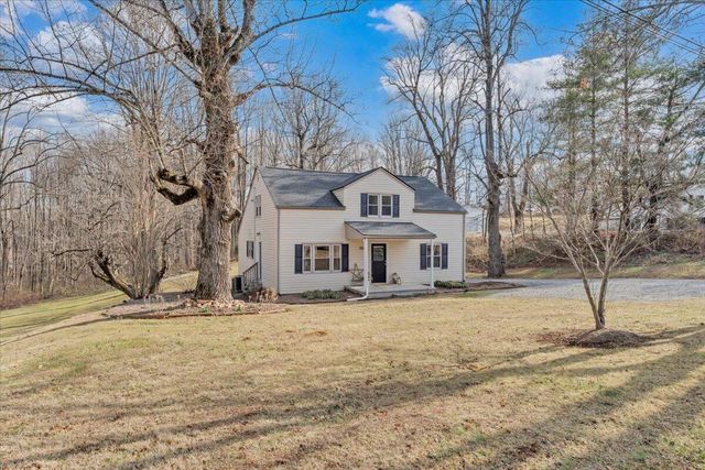 5195 Franklin ST, Rocky Mount, VA 24151