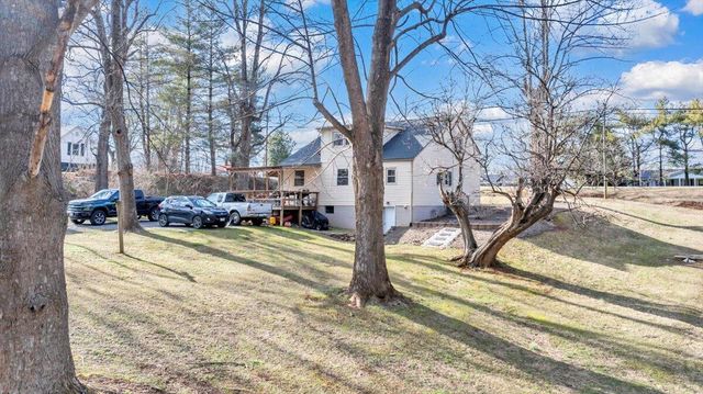 5195 Franklin ST, Rocky Mount, VA 24151