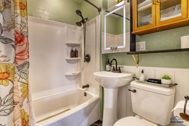 720 ST ANDREW, Rapid City, SD 57701