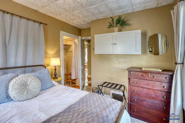 720 ST ANDREW, Rapid City, SD 57701