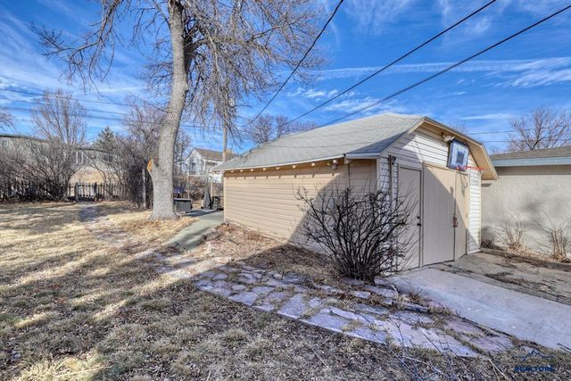 720 ST ANDREW, Rapid City, SD 57701