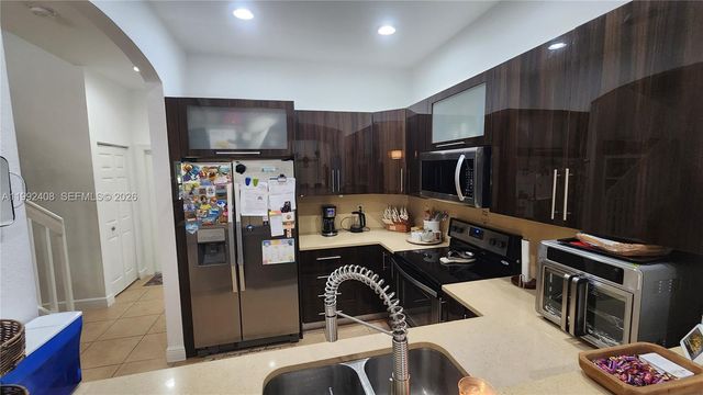 2607 SW 99th Way, Miramar, FL 33025