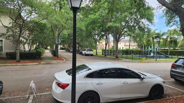 2607 SW 99th Way, Miramar, FL 33025