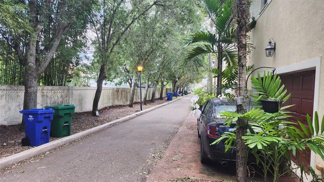 2607 SW 99th Way, Miramar, FL 33025