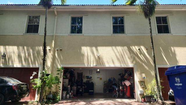 2607 SW 99th Way, Miramar, FL 33025