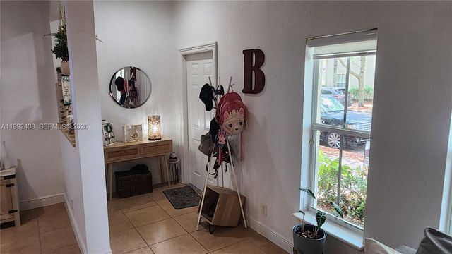 2607 SW 99th Way, Miramar, FL 33025