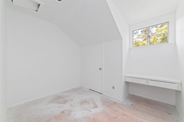 7919 Twin Hills Drive, Houston, TX 77071