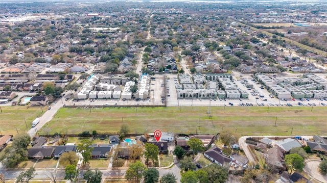 7919 Twin Hills Drive, Houston, TX 77071