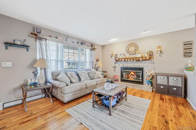 36 Aloma Road, Rocky Point, NY 11778