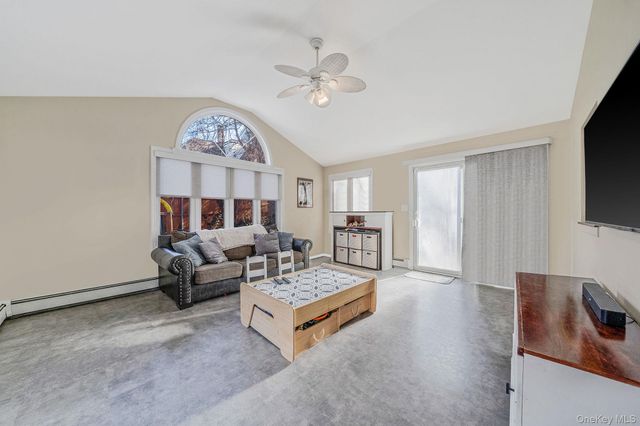 36 Aloma Road, Rocky Point, NY 11778