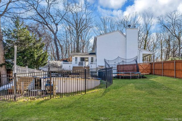 36 Aloma Road, Rocky Point, NY 11778