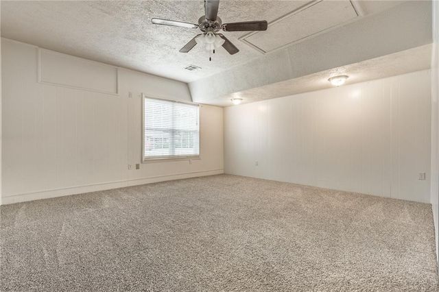 9 Shirley Lane, Edmond, OK 73003