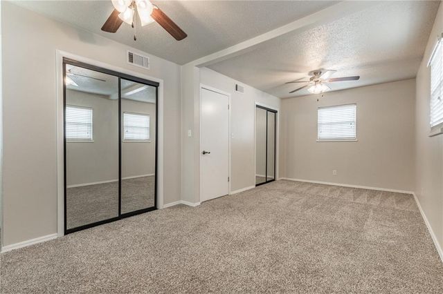 9 Shirley Lane, Edmond, OK 73003