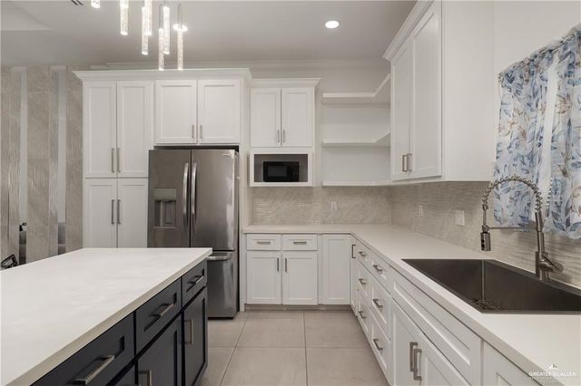 3405 Navigator Drive, Edinburg, TX 78541