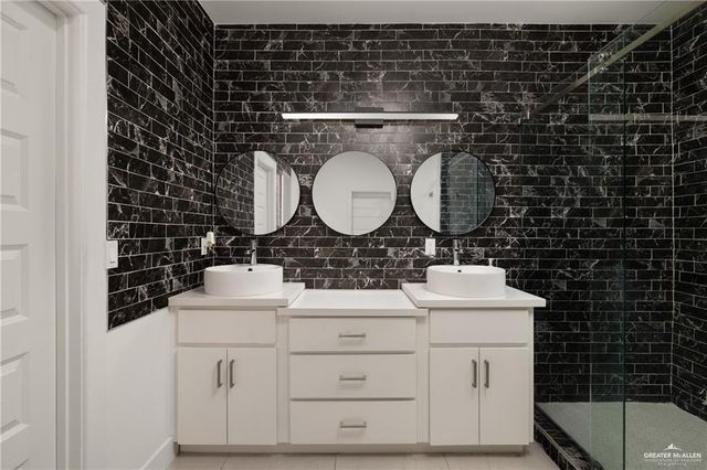 3405 Navigator Drive, Edinburg, TX 78541