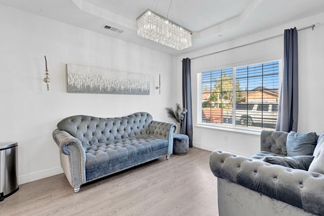 1228 Monterey Avenue, Madera, CA 93637