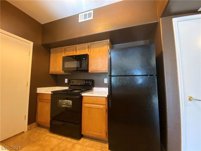 7255 West Sunset Road 1015, Las Vegas, NV 89113