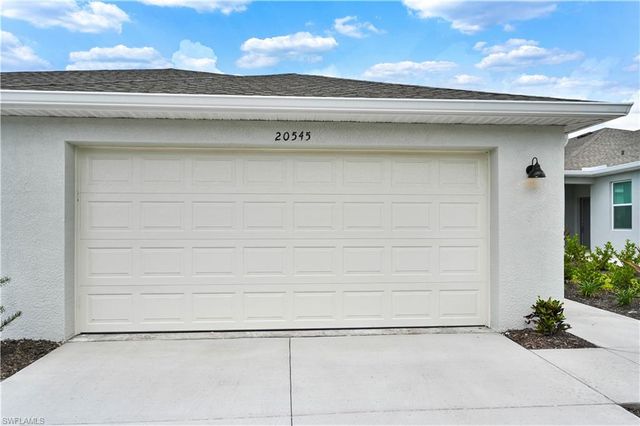 20545 Hazelnut CT S, Lehigh Acres, FL 33936
