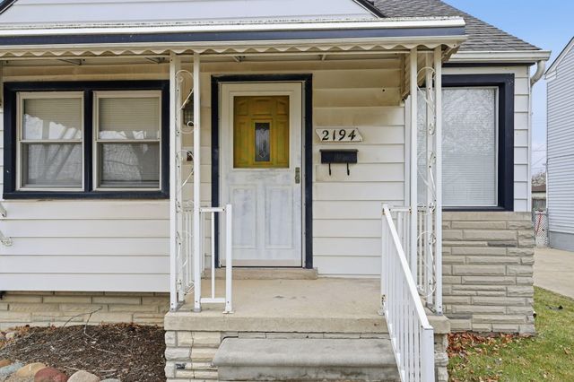 2194 Leblanc Street, Lincoln Park, MI 48146