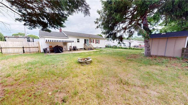 27 amherst Road, Warwick, RI 02889