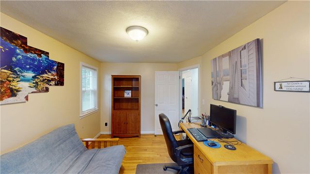 27 amherst Road, Warwick, RI 02889