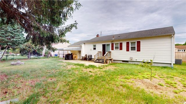 27 amherst Road, Warwick, RI 02889